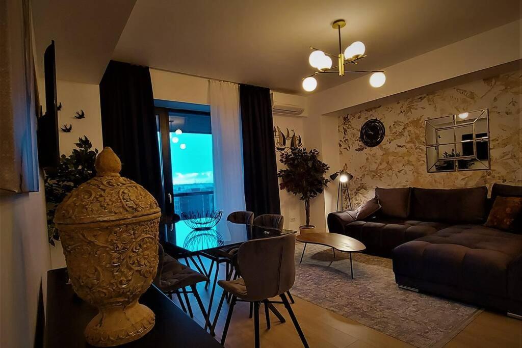 Appartamento Prime Location, Sea View Flat Near The Beach Constanţa Esterno foto